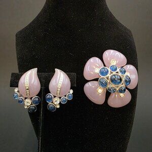 Kenneth J Lane Book Piece Lavender Flower Brooch Pendant & Clip-on Earrings NOTE